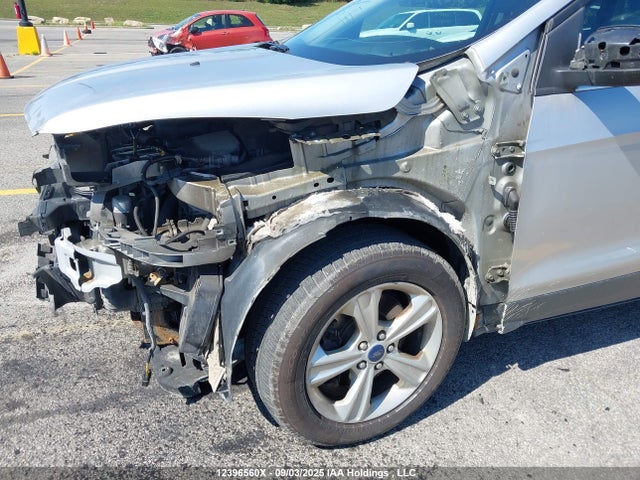 1FMCU0G93EUC95452 Ford Escape