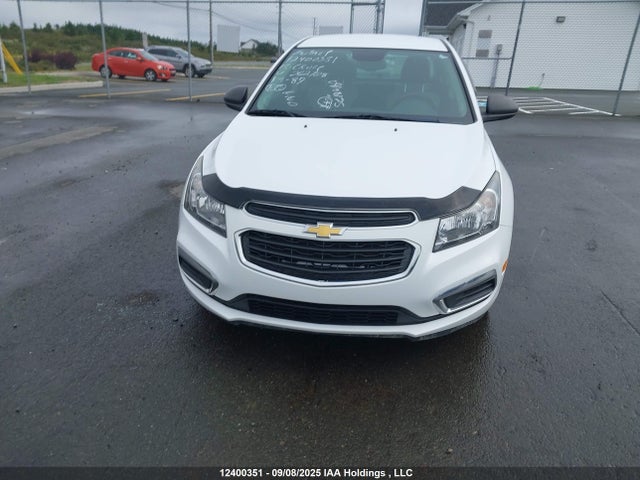 1G1PL5SH0F7262728 Chevrolet luw