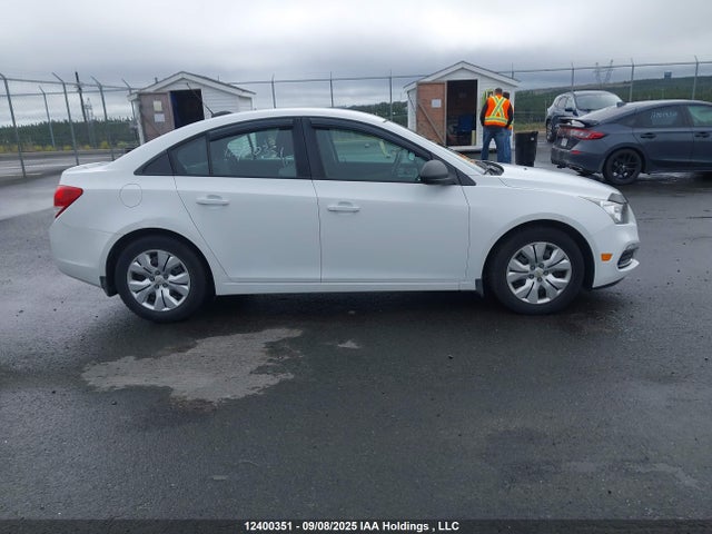 1G1PL5SH0F7262728 Chevrolet luw
