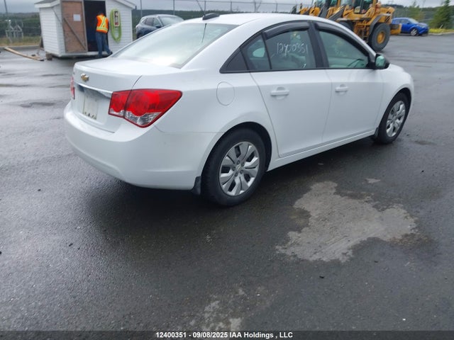 1G1PL5SH0F7262728 Chevrolet luw