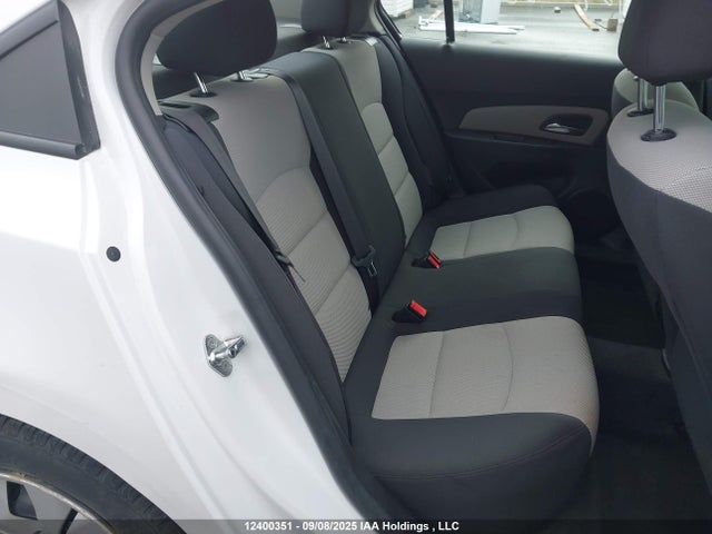 1G1PL5SH0F7262728 Chevrolet luw