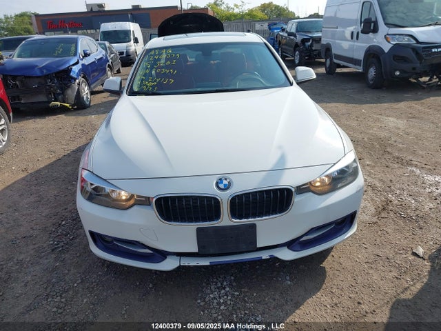 BMW 320i 2015 WBA3C3C57FK203491 Image 12