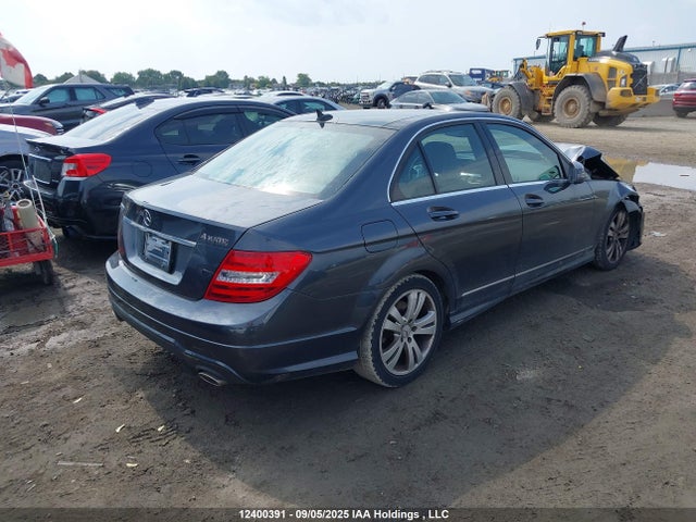 Mercedes-Benz C 300 4matic 2014 WDDGF8AB6EA959549 Image 4