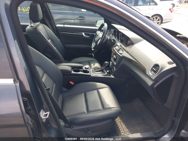Mercedes-Benz C 300 4matic 2014 WDDGF8AB6EA959549 Image 5