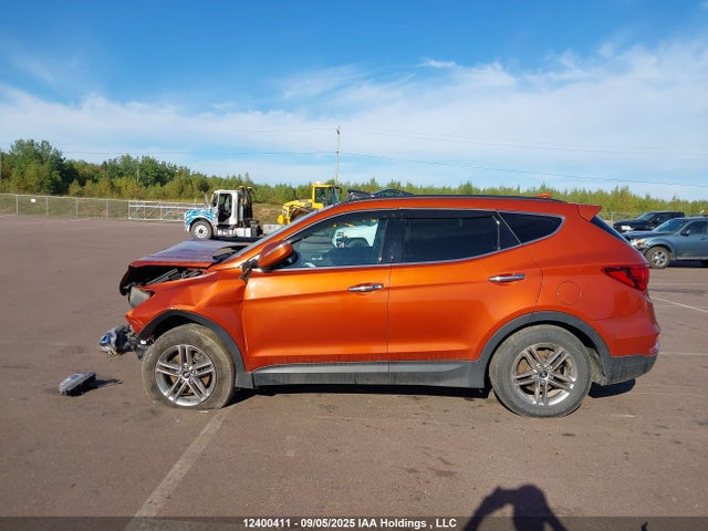 5XYZUDLB4HG451048 Hyundai Santa Fe Sport 2.4 Luxury