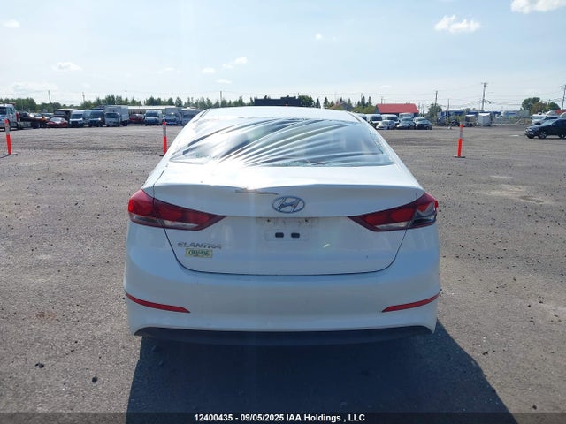 Hyundai Elantra 2017 5NPD74LF2HH110289 Image 16