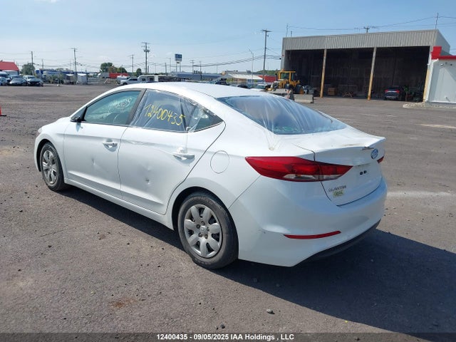 Hyundai Elantra 2017 5NPD74LF2HH110289 Image 3