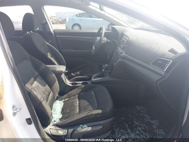 Hyundai Elantra 2017 5NPD74LF2HH110289 Image 5