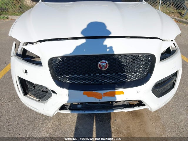 12400439 :رقم المزاد ، SADCL2BN4HA499954 vin ، 2017 Jaguar F-pace مزاد بيع
