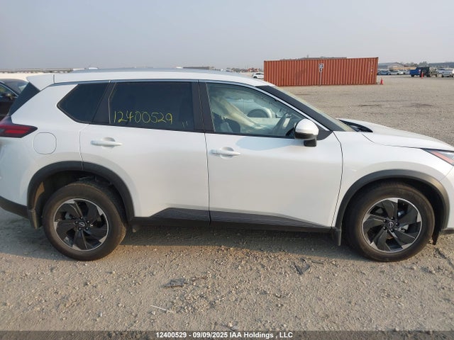 JN8BT3BB1SW146394 Nissan Rogue 60th Anniversary Edition/sv Moonroof