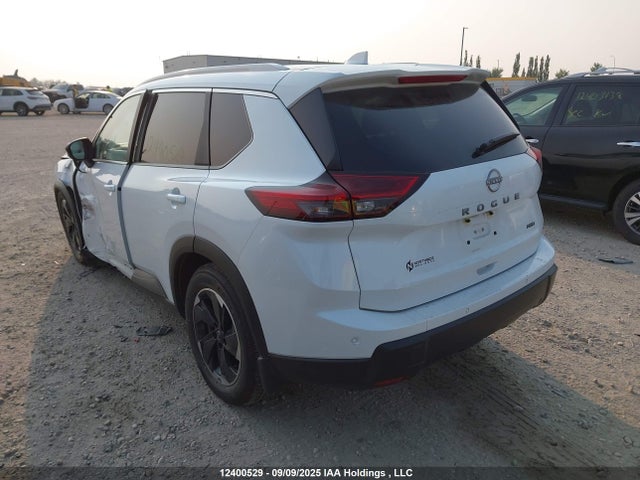 JN8BT3BB1SW146394 Nissan Rogue 60th Anniversary Edition/sv Moonroof