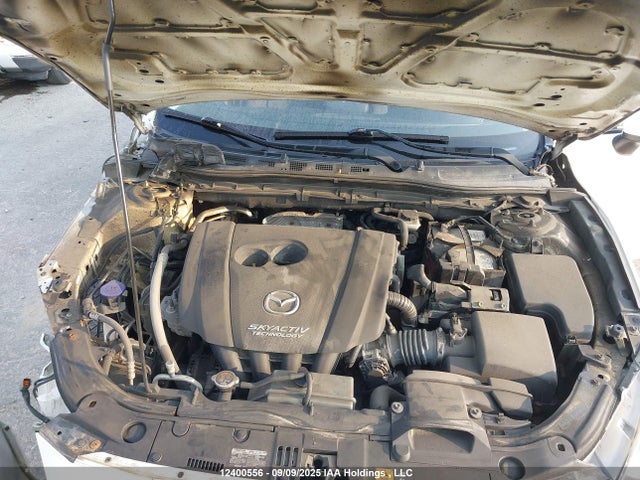 3MZBM1K74FM178297 Mazda pe