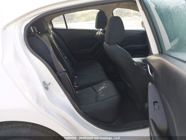 3MZBM1K74FM178297 Mazda pe