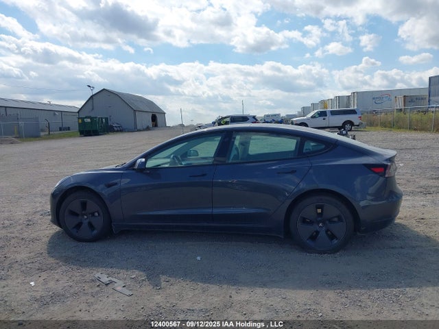 5YJ3E1EB5NF252009 Tesla Model 3 Long Range