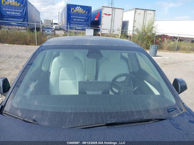 5YJ3E1EB5NF252009 Tesla Model 3 Long Range