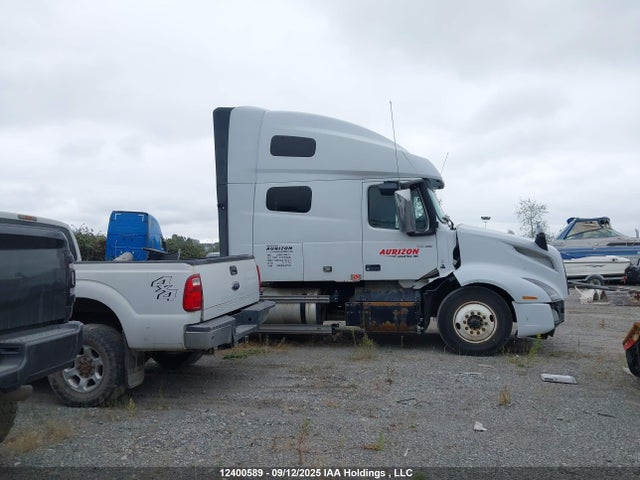 4V4NC9EH6NN294759 Volvo Vn L