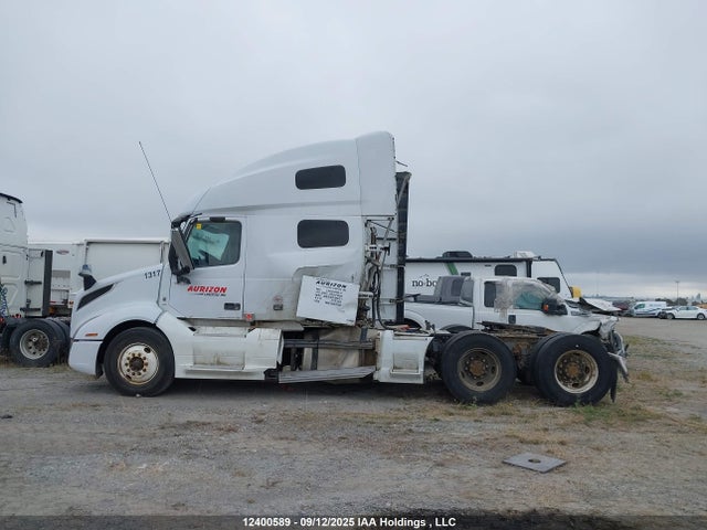 4V4NC9EH6NN294759 Volvo Vn L