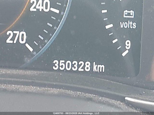 1G4GB5G3XEF301607 Buick lfx