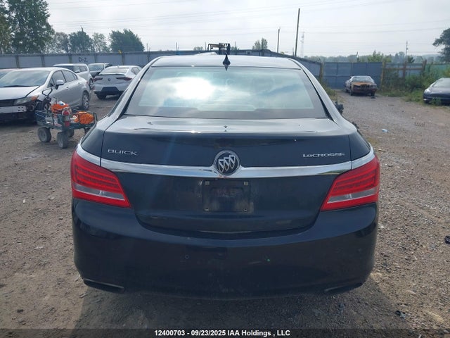 1G4GB5G3XEF301607 Buick lfx