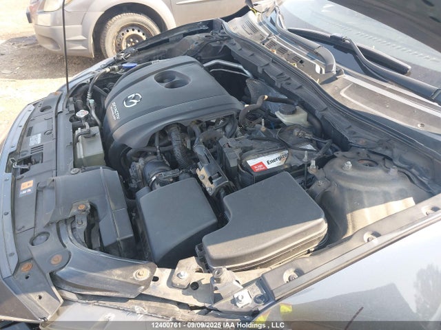 3MZBM1V77FM139537 Mazda pe