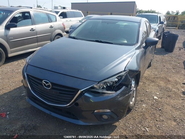 3MZBM1V77FM139537 Mazda pe