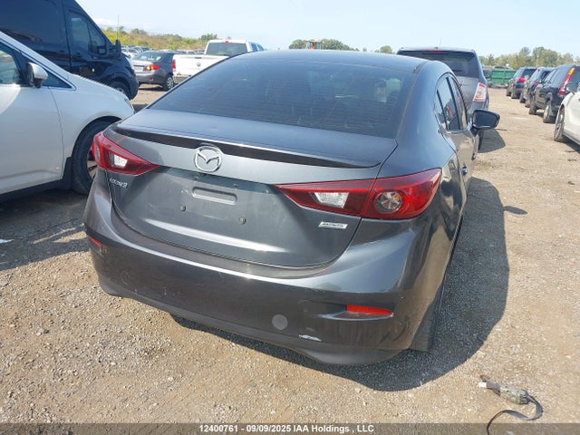3MZBM1V77FM139537 Mazda pe