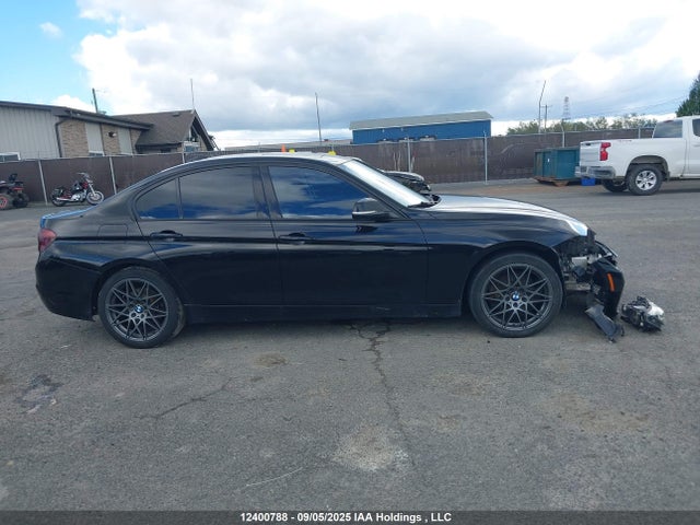 BMW 320i 2016 WBA8A3C50GK688750 Image 14
