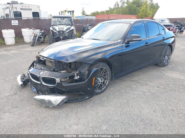 BMW 320i 2016 WBA8A3C50GK688750 Image 2