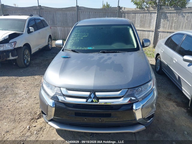 Mitsubishi mivec 2018 JA4AZ2A30JZ611474 Image 12