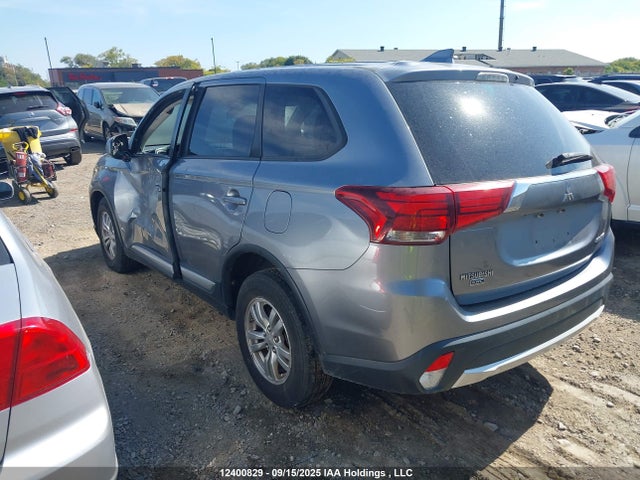 Mitsubishi mivec 2018 JA4AZ2A30JZ611474 Image 14