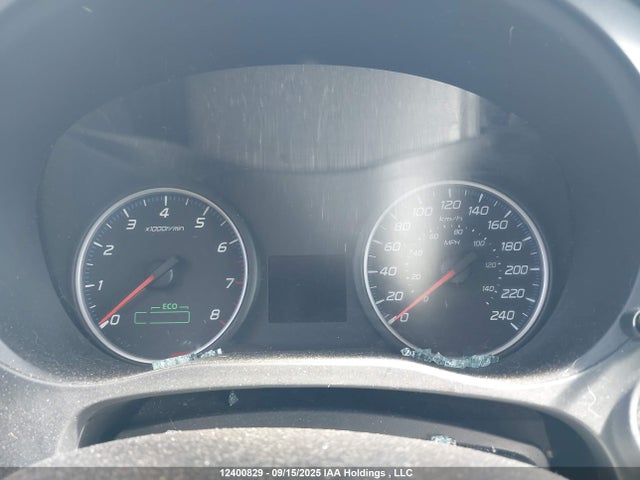 Mitsubishi mivec 2018 JA4AZ2A30JZ611474 Image 15