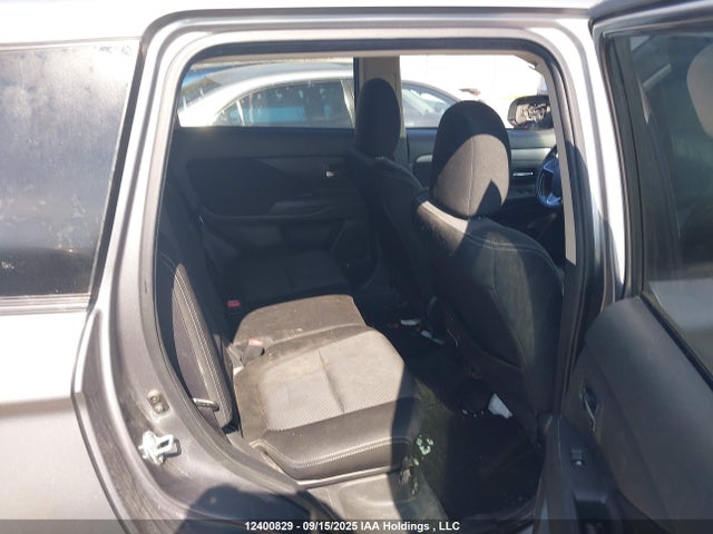 Mitsubishi mivec 2018 JA4AZ2A30JZ611474 Image 8