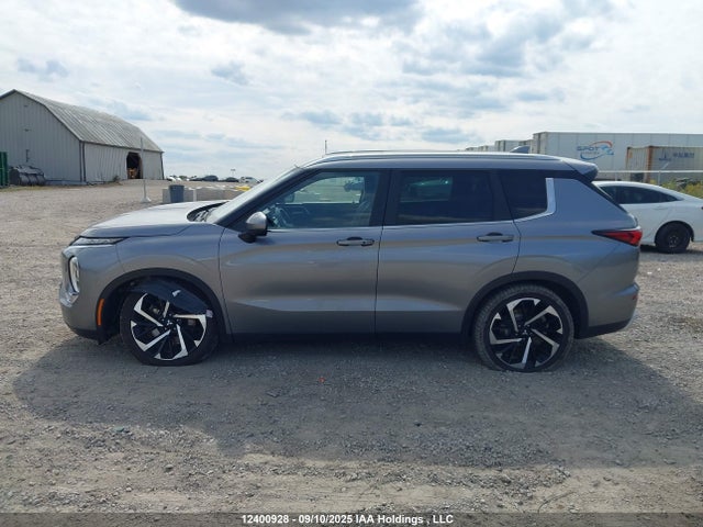 JA4J4UA86PZ605743 Mitsubishi Outlander