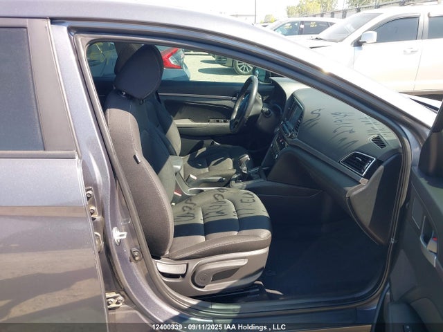 KMHD84LF2HU271949 Hyundai Elantra