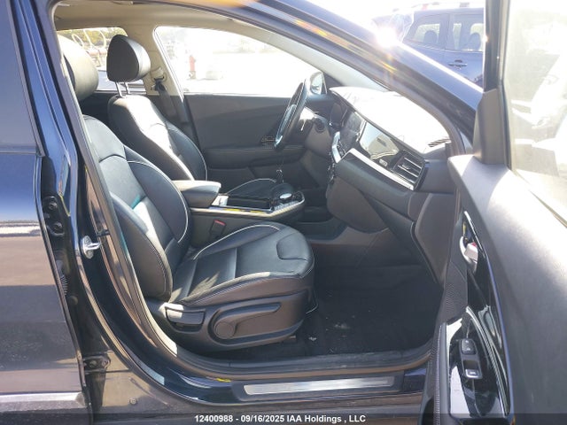 KNDCE3LG1N5122143 KIA Niro