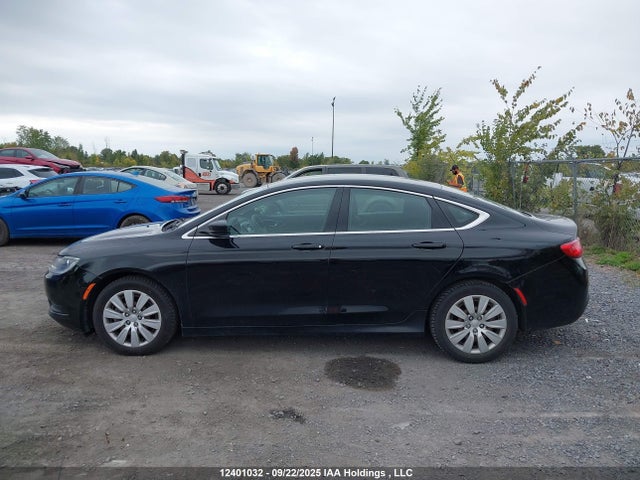 Chrysler 2015 2015 1C3CCCFB7FN671437 Image 14