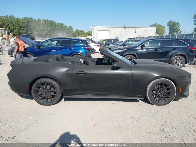 12401052 :رقم المزاد ، 1FAGP8UH8S5108550 vin ، 2025 Ford Mustang مزاد بيع