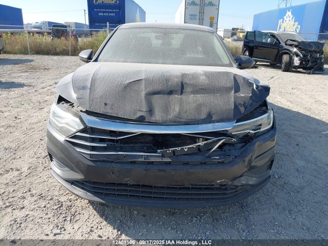 3VWE57BU2KM184872 Volkswagen 1.8 tsi