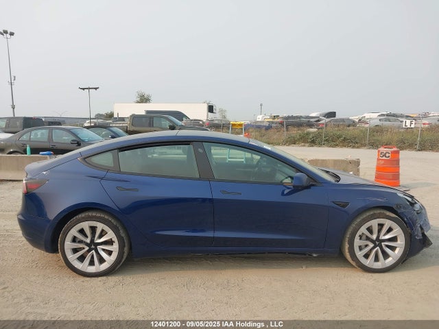 Tesla 2022 2022 5YJ3E1EA1NF258364 Image 13