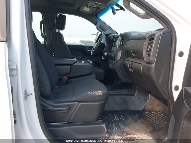 Chevrolet l8t 2021 1GC4YLE72MF178920 Image 5