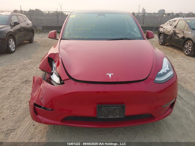 Tesla Model Y 2022 7SAYGDEE5NF469591 Image 12