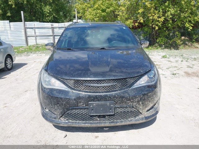 2C4RC1BG1KR582228 Chrysler Pacifica