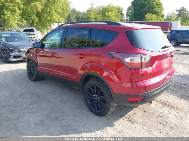 1FMCU9G9XHUA34005 Ford Escape