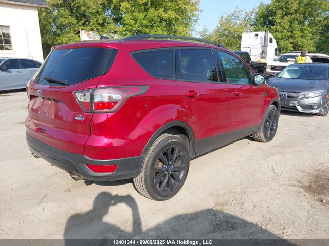 1FMCU9G9XHUA34005 Ford Escape