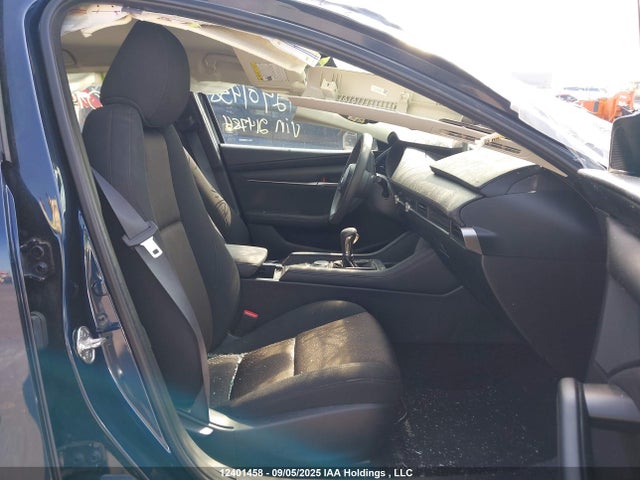 3MZBPAB74MM214784 Mazda pe