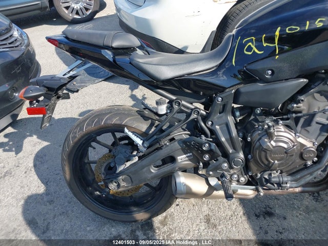 Yamaha 2017 2017 JYARM06N6HA002285 Image 8