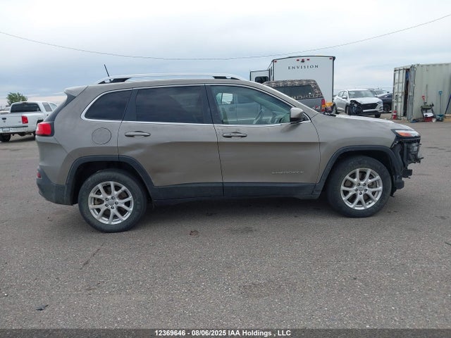 1C4PJMCSXGW224979 Jeep Cherokee