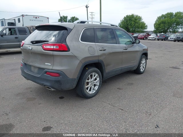 1C4PJMCSXGW224979 Jeep Cherokee