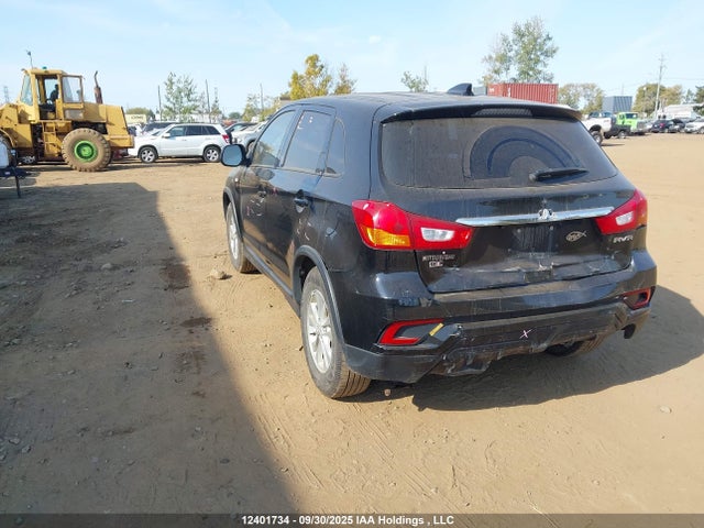 Mitsubishi mivec 2019 JA4AJ3AU4KU603933 Image 3