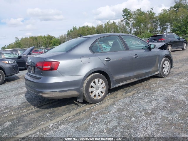 Volkswagen 1.4 tsi 2017 3VW2B7AJ7HM381435 Image 4